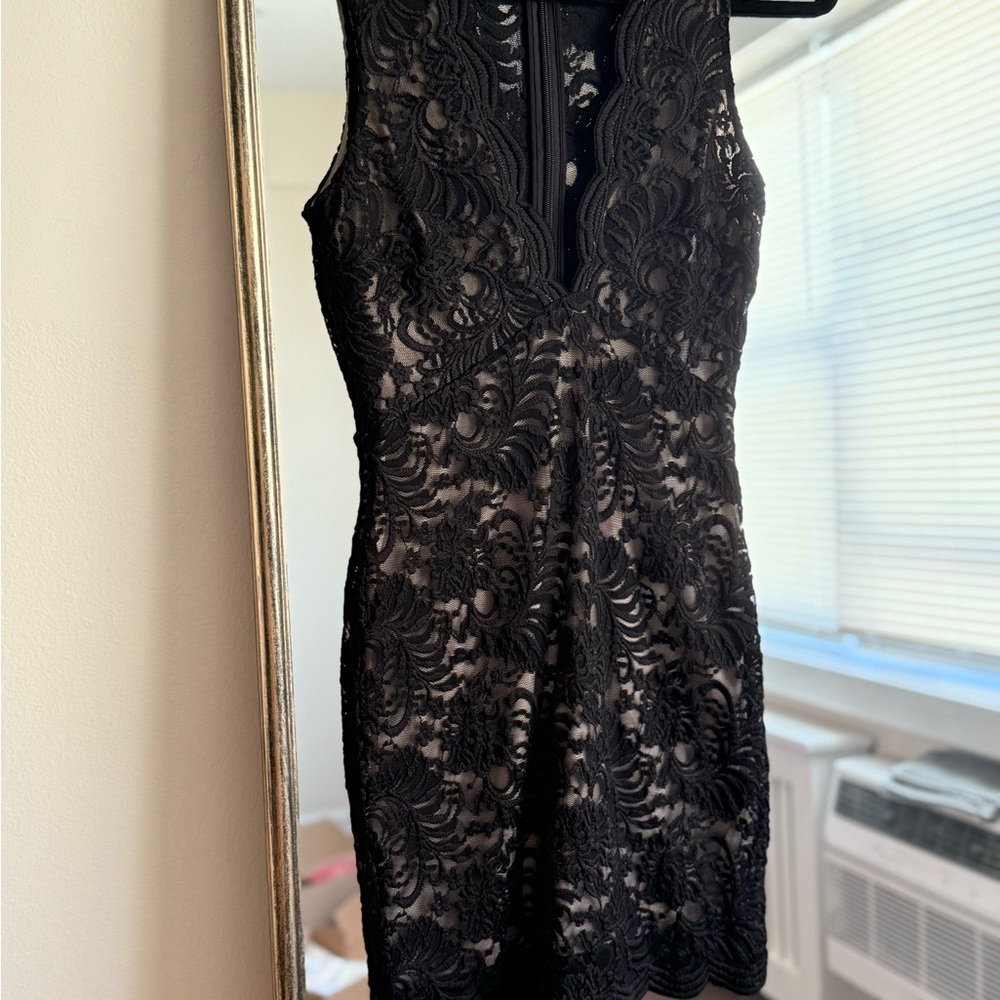 Elegant Black Lace Dress
